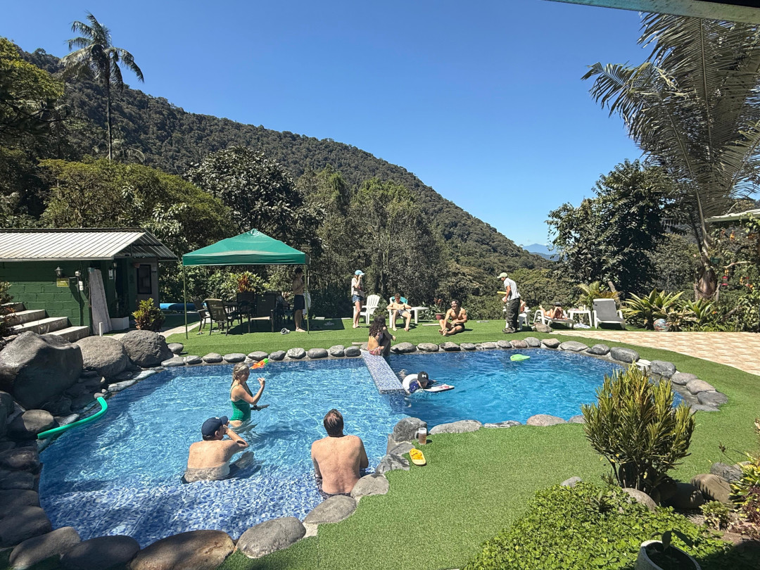 tq-piscina-01